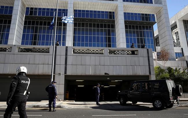 Greek police find weapons at captured extremist's hideout | iNFOnews.ca