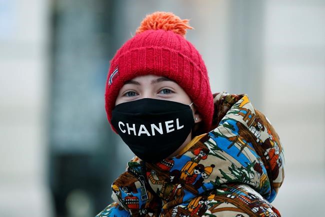 France has millions of unsold face masks after virus crisis | iNFOnews.ca CP934627401