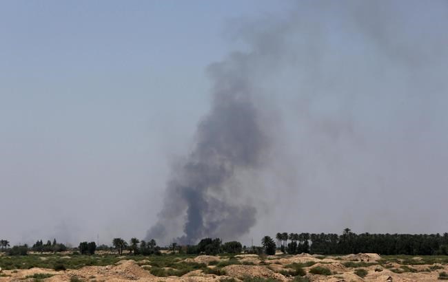 Iraq detains men fleeing IS-held Fallujah, raising tensions | iNFOnews.ca