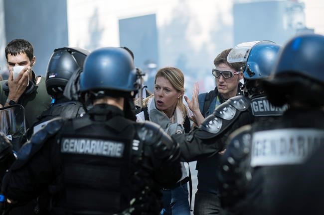 Paris police repeatedly use tear gas on day of protests | iNFOnews.ca Paris police repeatedly use tear gas on day of protests | iNFOnews.ca