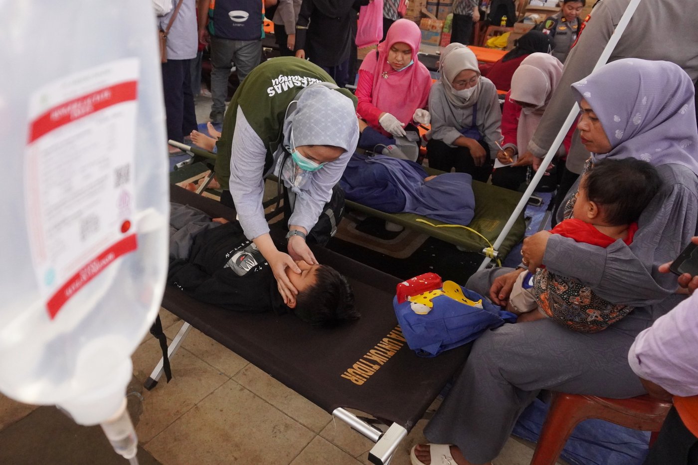 Indonesia faces calls to halt free meals program as over 5,000 school children fall ill | iNFOnews.ca
