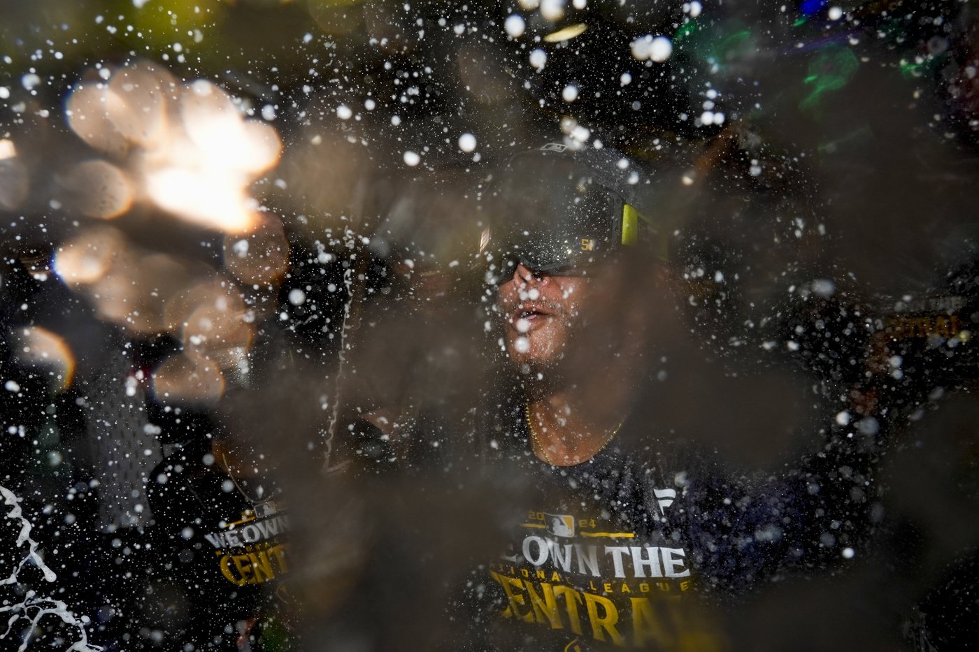 Brewers outperform preseason expectations again to win 3rd NL Central title in 4 years | iNFOnews.ca