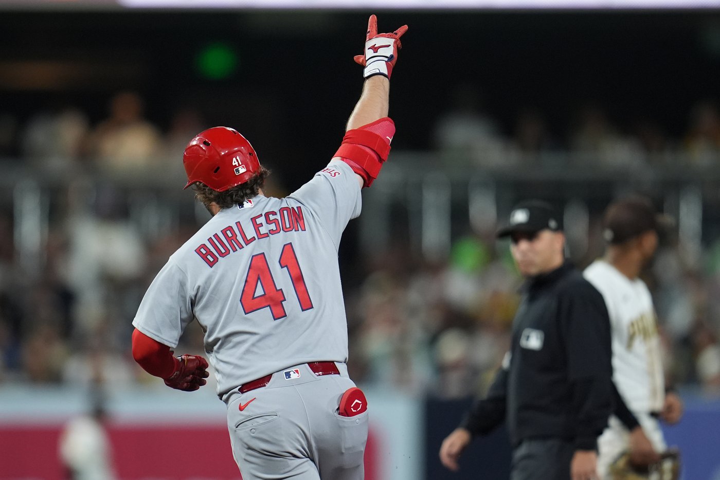 Jordan Walker scores go-ahead run on Masyn Winn's triple in Cardinals' 2-1 win over Padres | iNFOnews.ca
