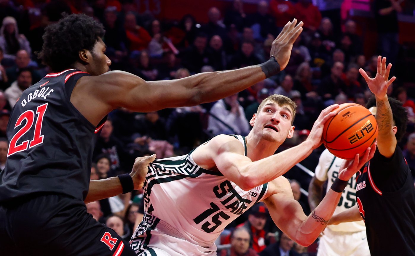Jeremy Fears scores career-high 29 as No. 7 Michigan State outlasts Rutgers 88-79 in OT | iNFOnews.ca Jeremy Fears scores career-high 29 as No. 7 Michigan State outlasts Rutgers 88-79 in OT | iNFOnews.ca