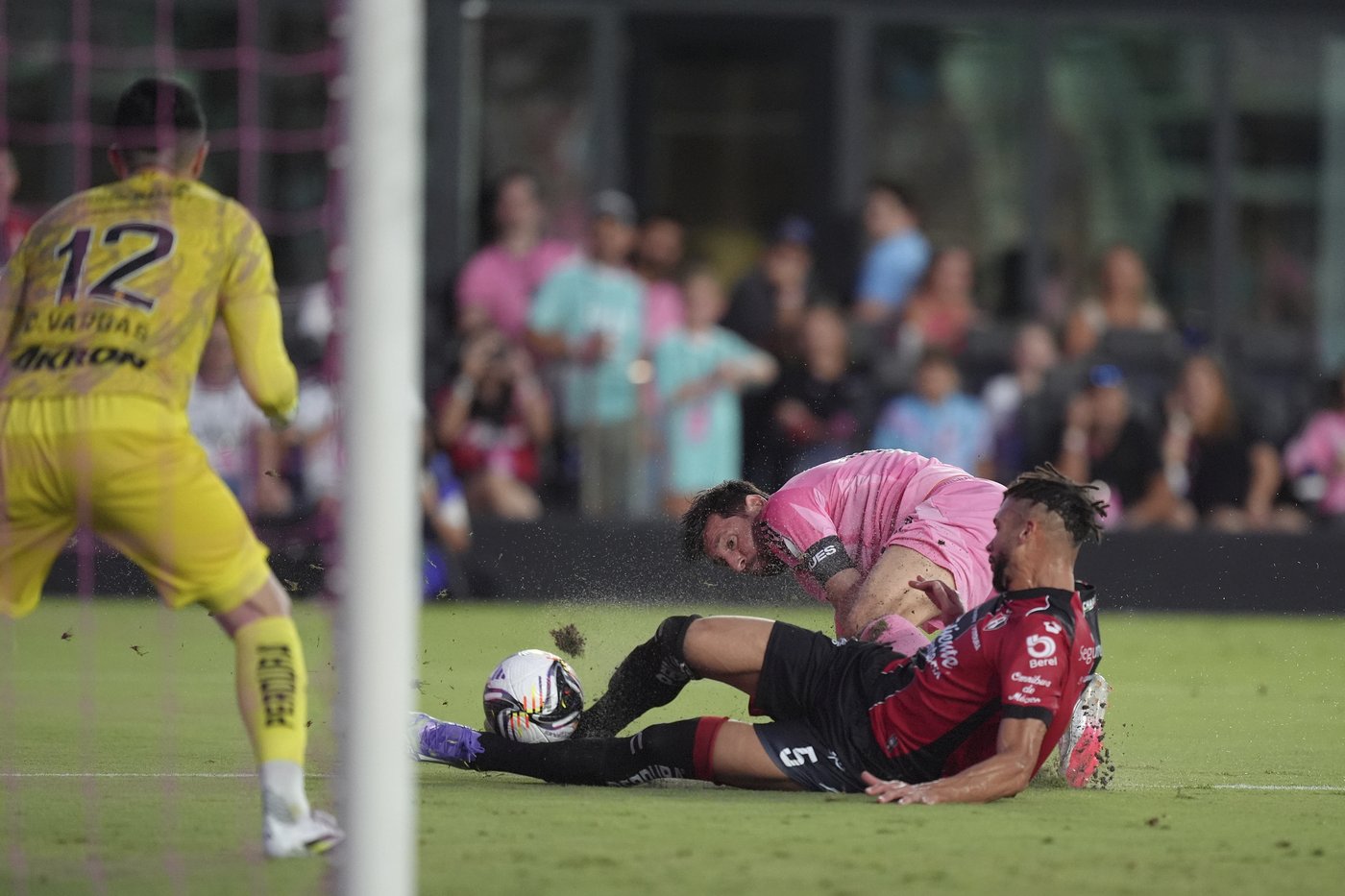Messi's last-second assist lifts Inter Miami over Atlas 2-1 in Leagues Cup | iNFOnews.ca
