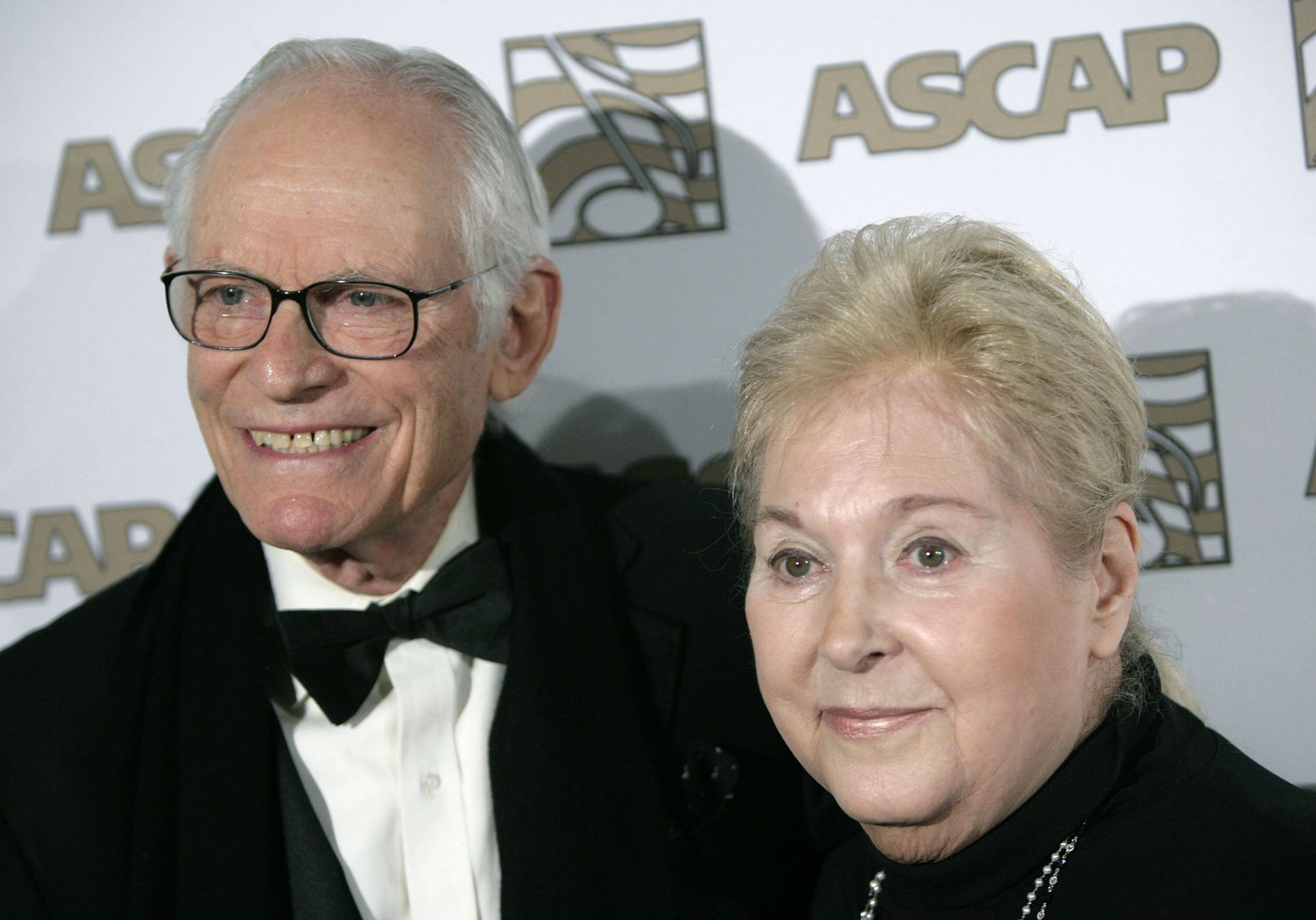 Alan Bergman, Oscar-winning lyricist who helped write 'The Way We Were,' dies at 99 | iNFOnews.ca