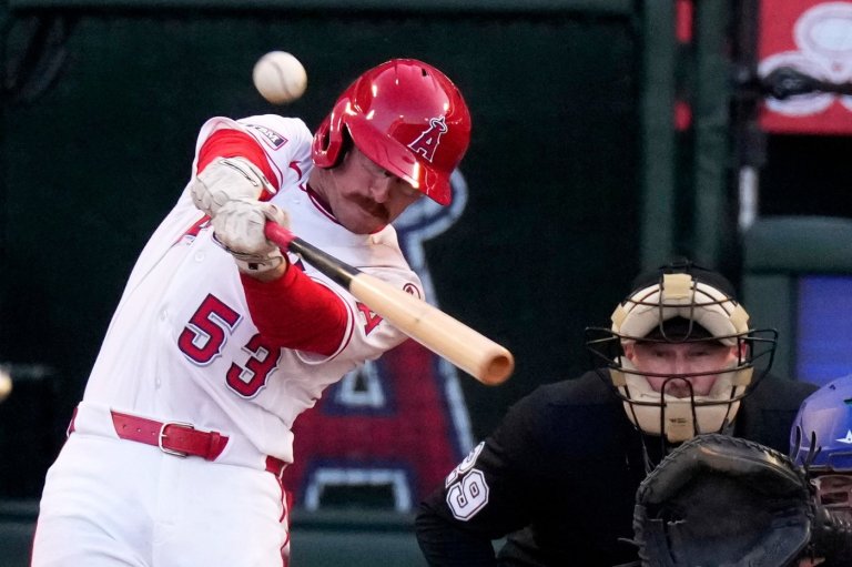 Wade Meckler homers, makes sliding catch in debut for hometown Angels | iNFOnews.ca