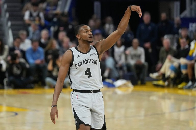 De’Aaron Fox replaces Antetokounmpo in All-Star Game. Antetokounmpo will still coach Celebrity Game | iNFOnews.ca