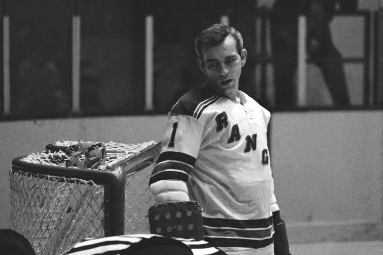 Rangers and Red Wings Hall of Fame goaltender Ed Giacomin dies at age 86 | iNFOnews.ca