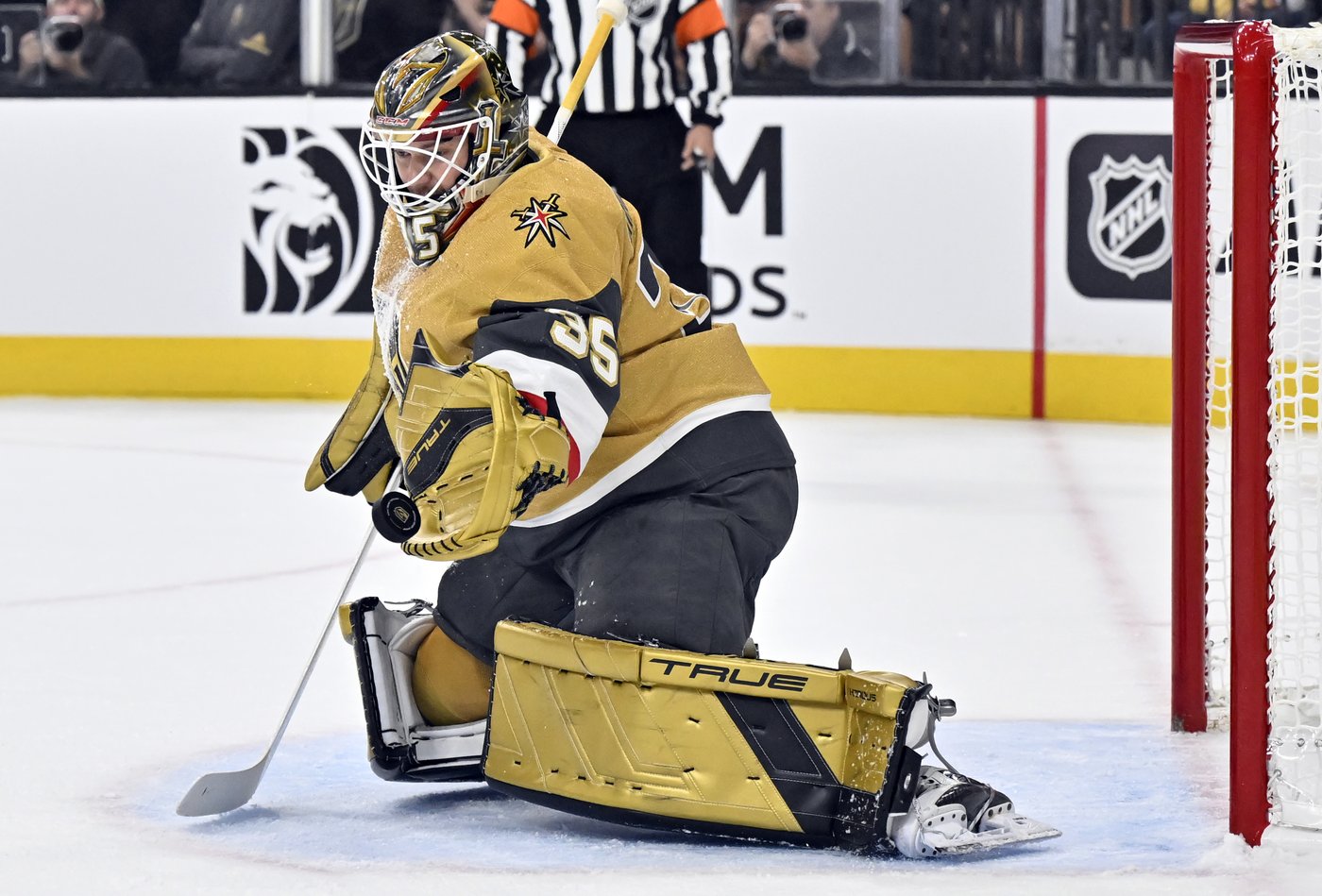 Hertl scores twice, Golden Knights snap three-game skid with 6-1 win over Kings | iNFOnews.ca