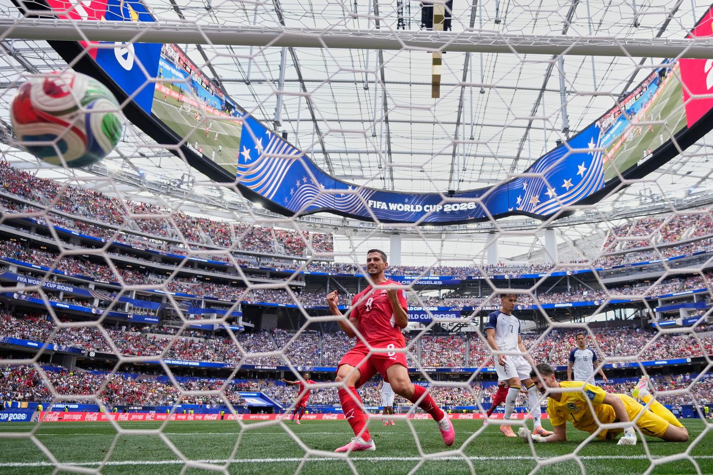 Mexico and South Korea play for group lead and other World Cup Day 8 highlights, in photos | iNFOnews.ca