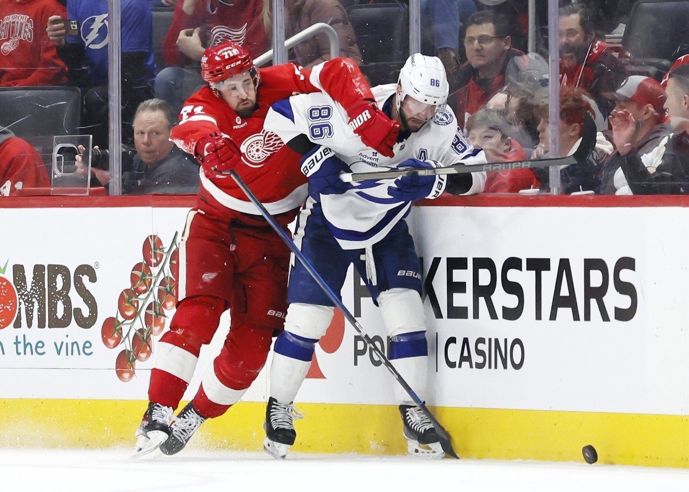 NHL roundup: Cam Talbot shines as Red Wings blank the Lightning 2-0 | iNFOnews.ca NHL roundup: Cam Talbot shines as Red Wings blank the Lightning 2-0 | iNFOnews.ca