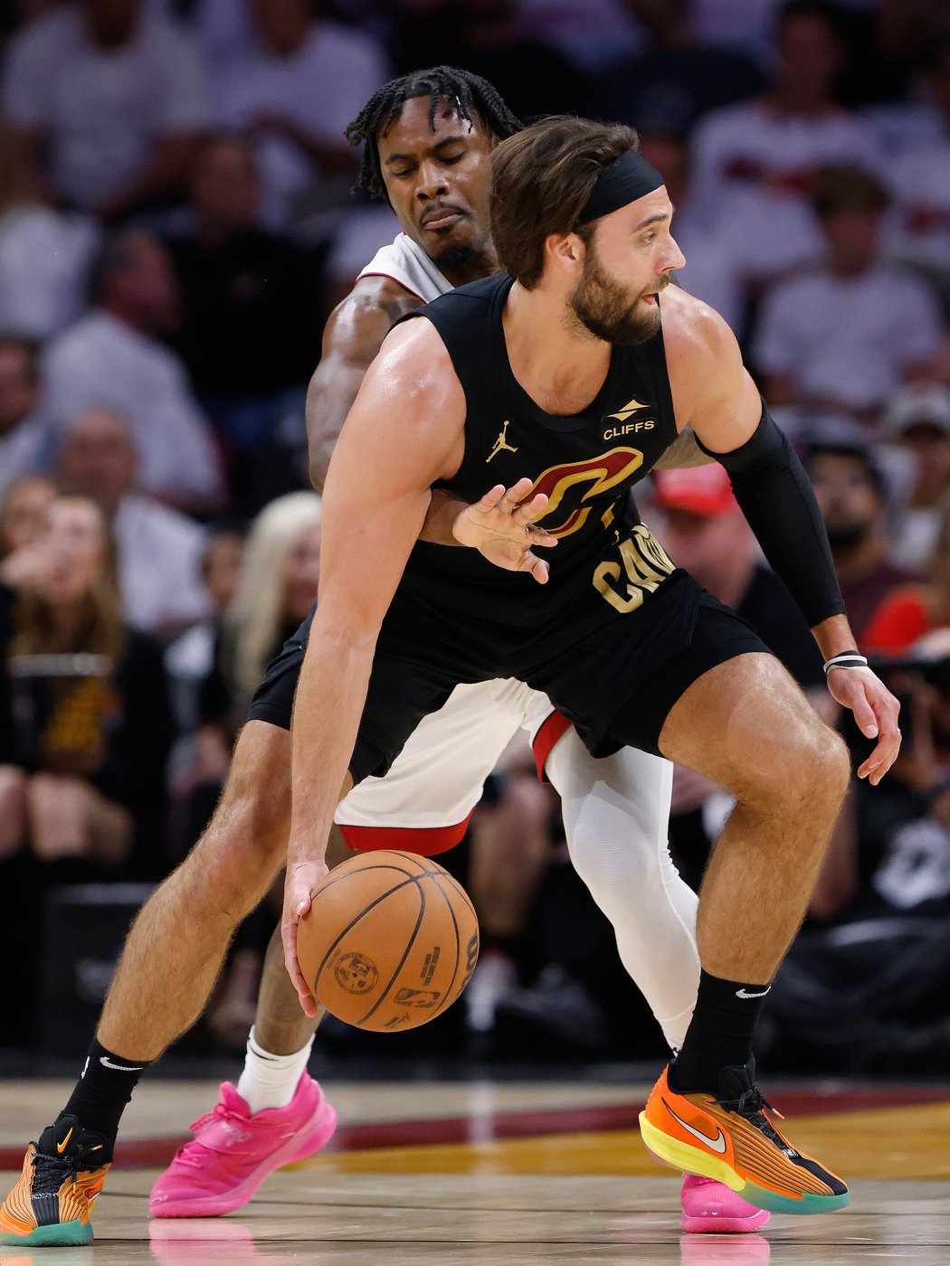 Cavs win by 55 points to sweep Heat and finish off most lopsided series in NBA playoff history | iNFOnews.ca