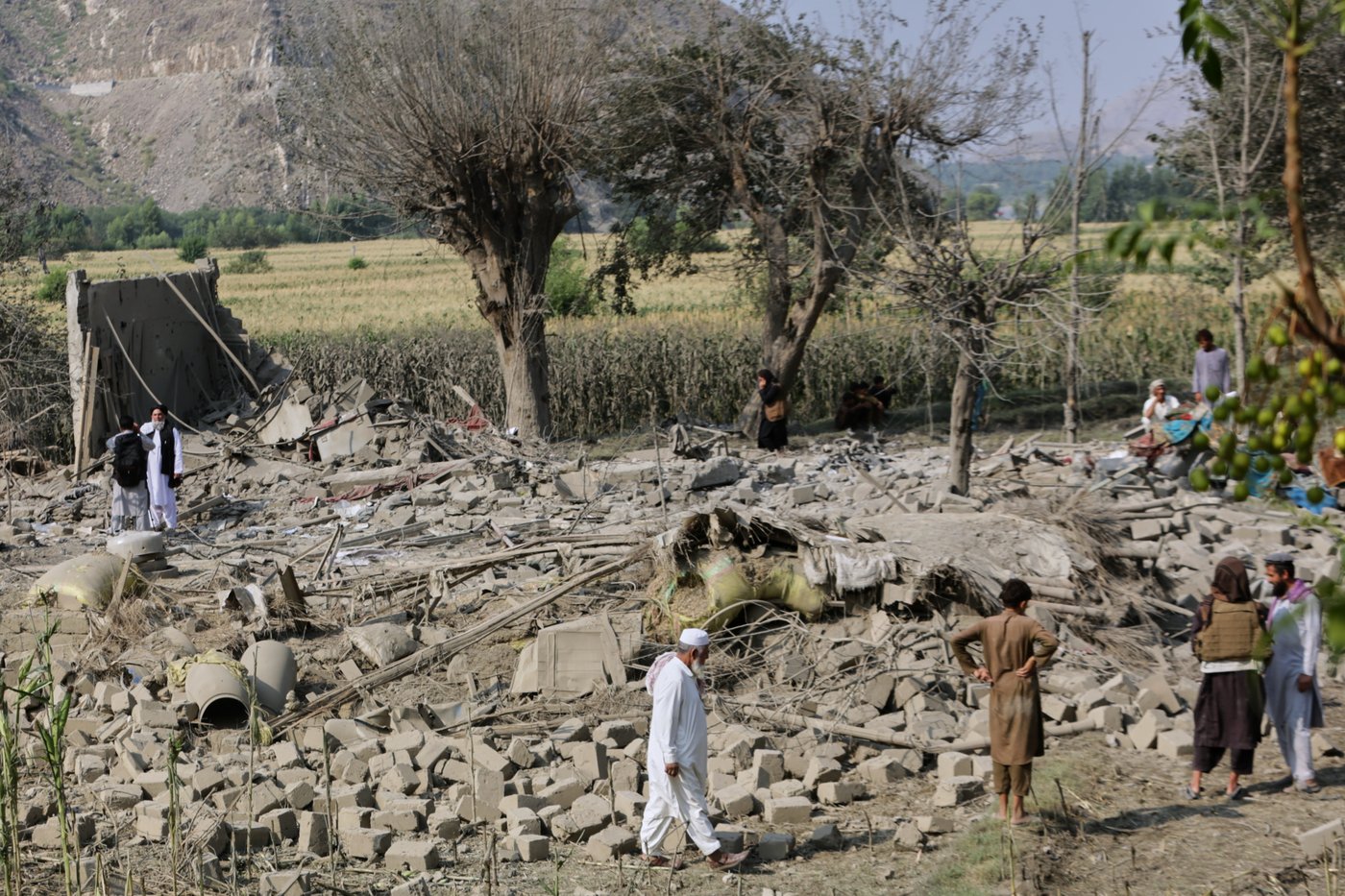 Pakistan says airstrikes in Afghanistan kill 28 militants; Kabul reports 3 civilians killed | iNFOnews.ca Pakistan says airstrikes in Afghanistan kill 28 militants; Kabul reports 3 civilians killed | iNFOnews.ca