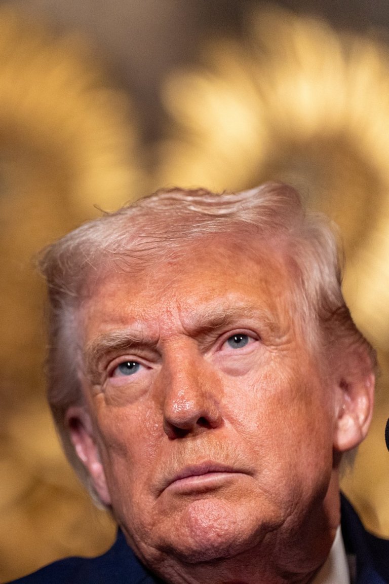 Judge blocks Trump effort to strip security clearance from attorney who represented whistleblowers | iNFOnews.ca