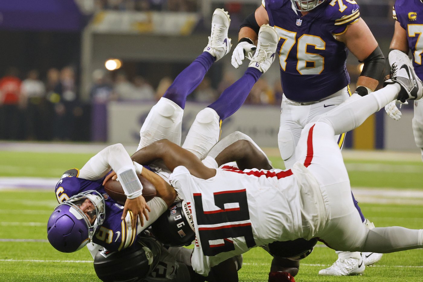 Vikings feel the growing pains with young quarterback J.J. McCarthy after flop vs. Falcons | iNFOnews.ca