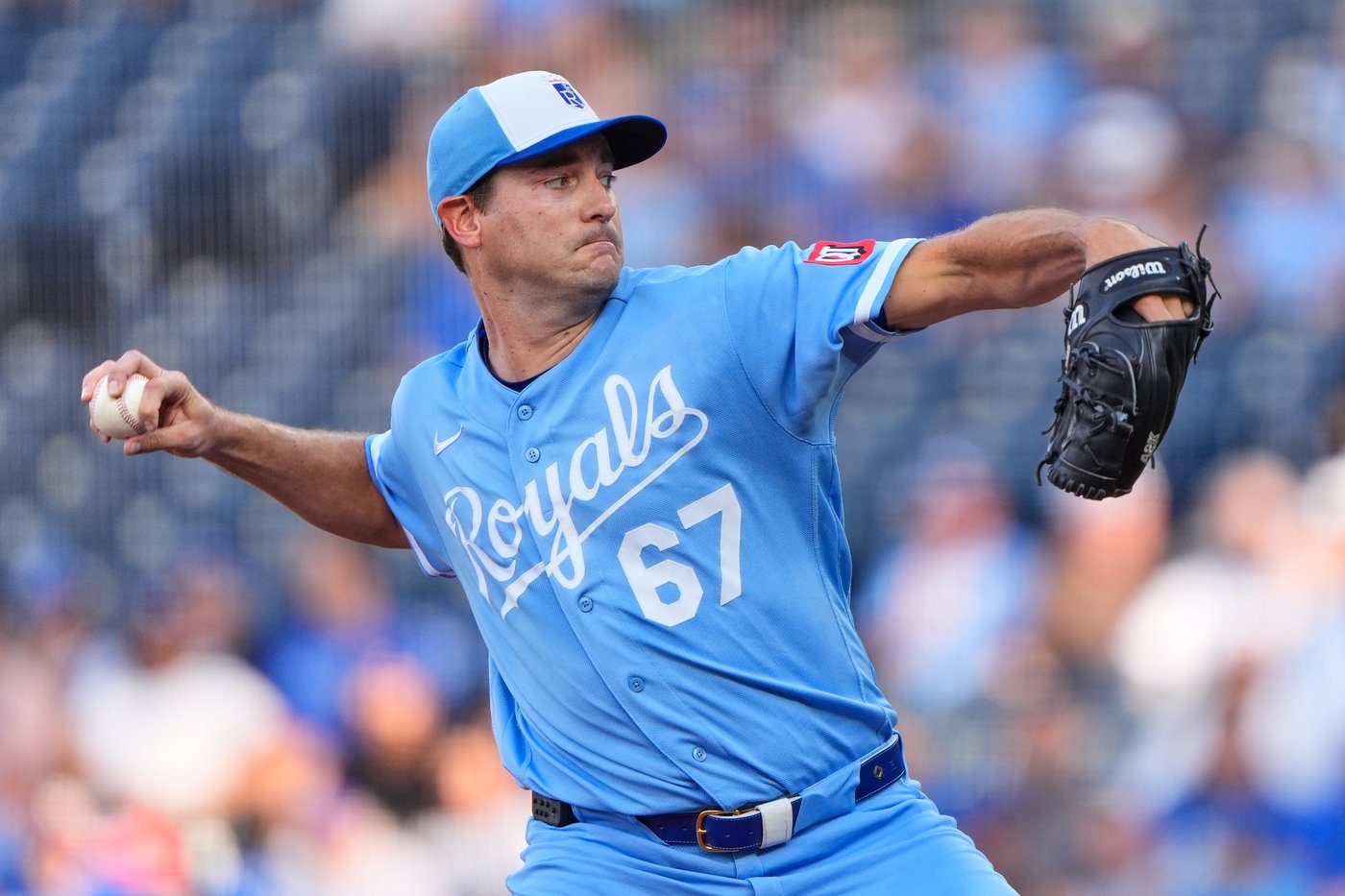 Okamoto leads Blue Jays past Royals 4-3 to pull into tie for final AL wild card | iNFOnews.ca
