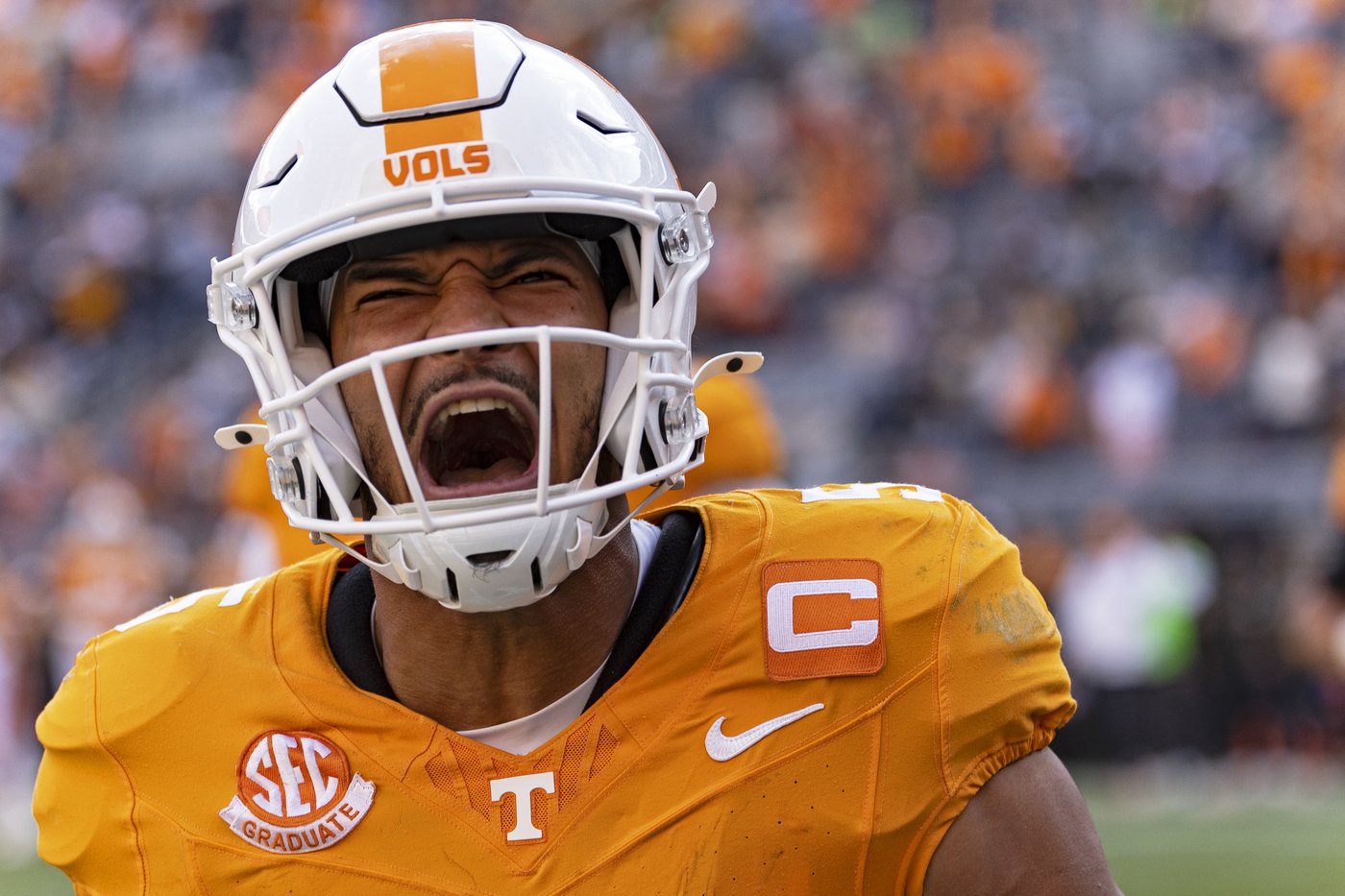 Nico Iamaleava throws 4 TD passes to lead No. 10 Tennessee over UTEP 56-0 | iNFOnews.ca