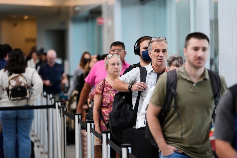 New policy will require all travellers to U.S. have photo taken on entry and exit | iNFOnews.ca New policy will require all travellers to U.S. have photo taken on entry and exit | iNFOnews.ca