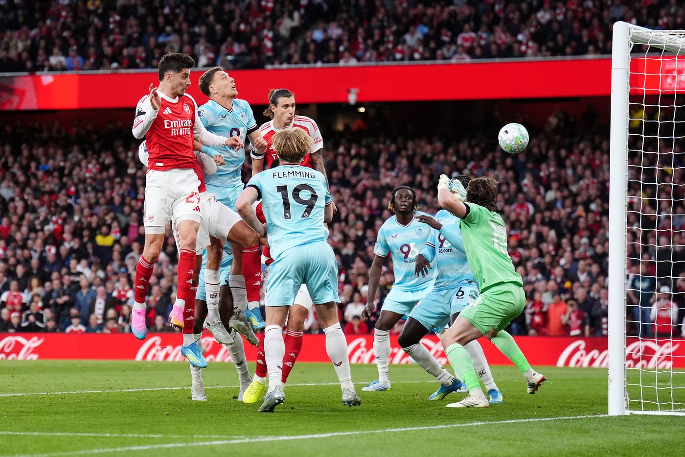 Arsenal on the verge of Premier League title after beating Burnley | iNFOnews.ca