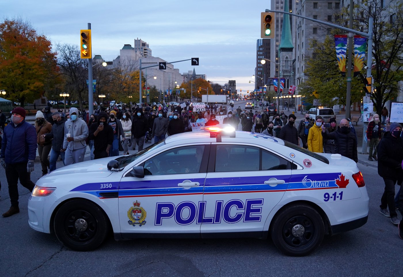 Police officer acquitted in 2016 death of Ottawa man describes punches as distraction | iNFOnews.ca Police officer acquitted in 2016 death of Ottawa man describes punches as distraction | iNFOnews.ca