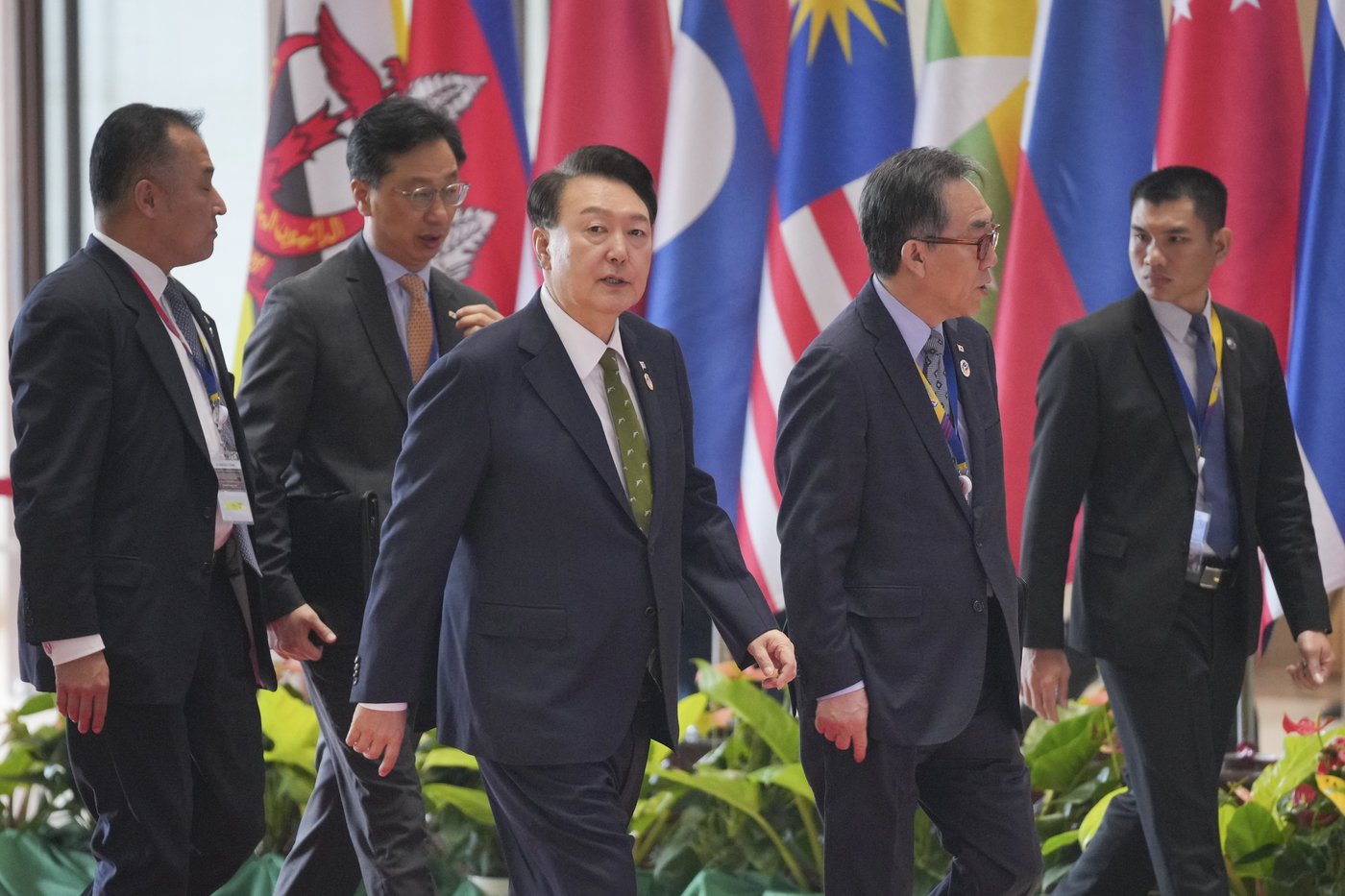 Blinken tells ASEAN the US is worried about China's 'dangerous' actions in disputed sea | iNFOnews.ca