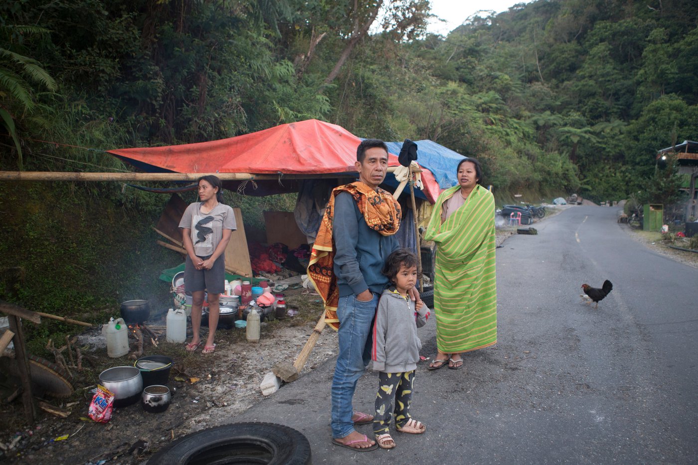 Thousands in Indonesia await aid after quake kills 68, overshadowing Independence Day | iNhome