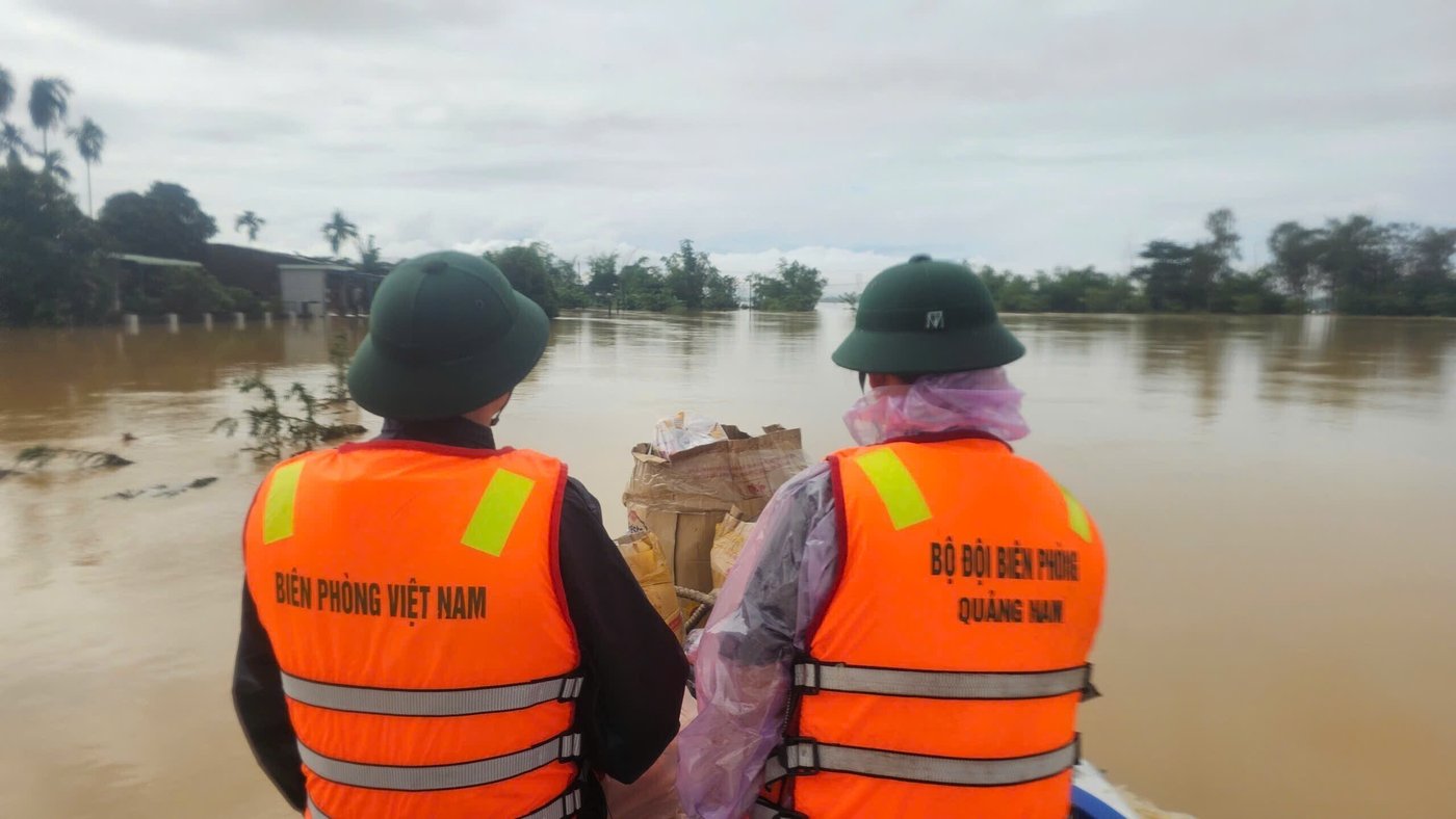 Floods kill 13 in Central Vietnam as rescue operations push forward | iNFOnews.ca
