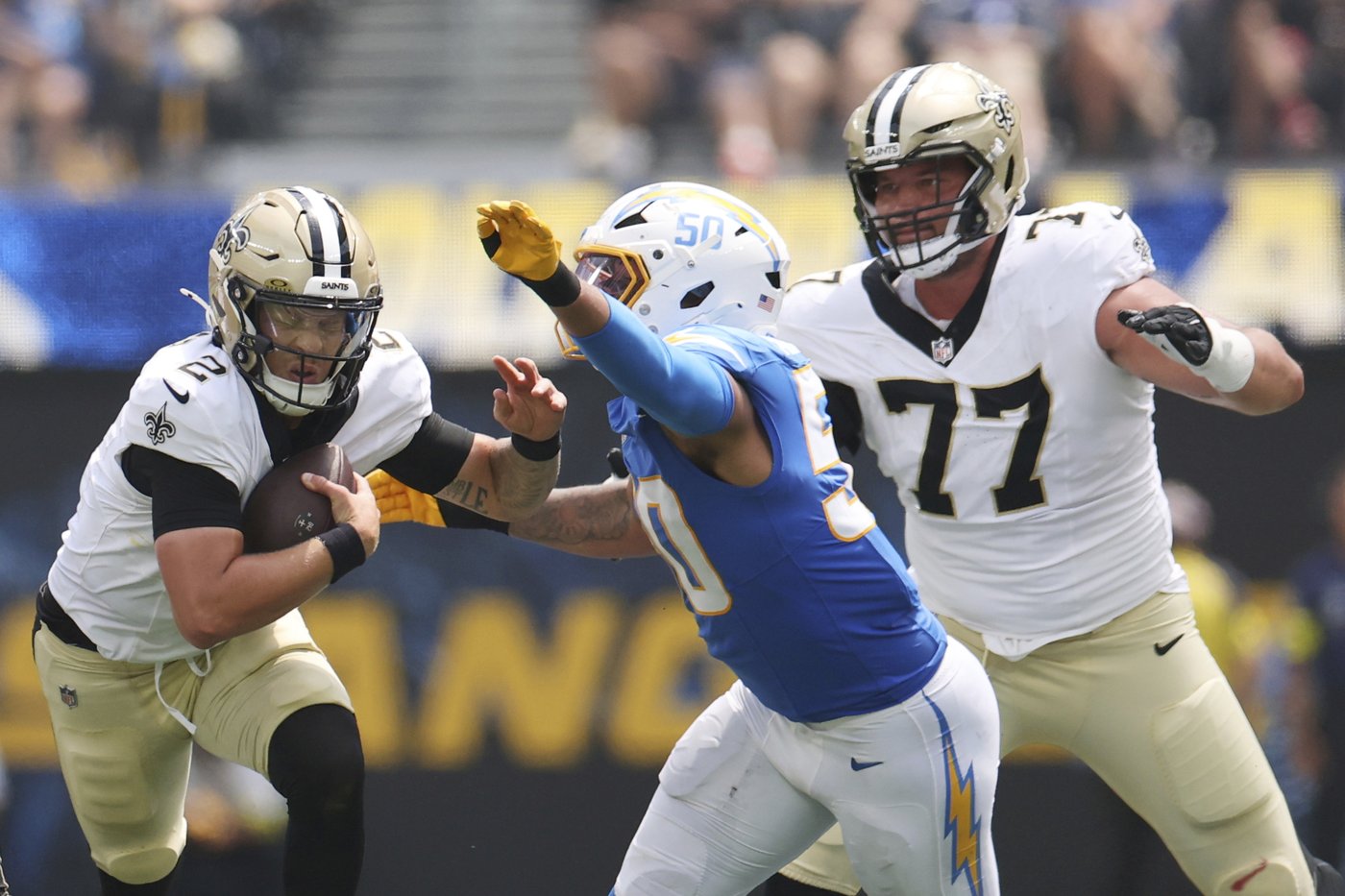 How Rattler and Shough handled live pass rush will be another data point in Saints' QB competition | iNFOnews.ca