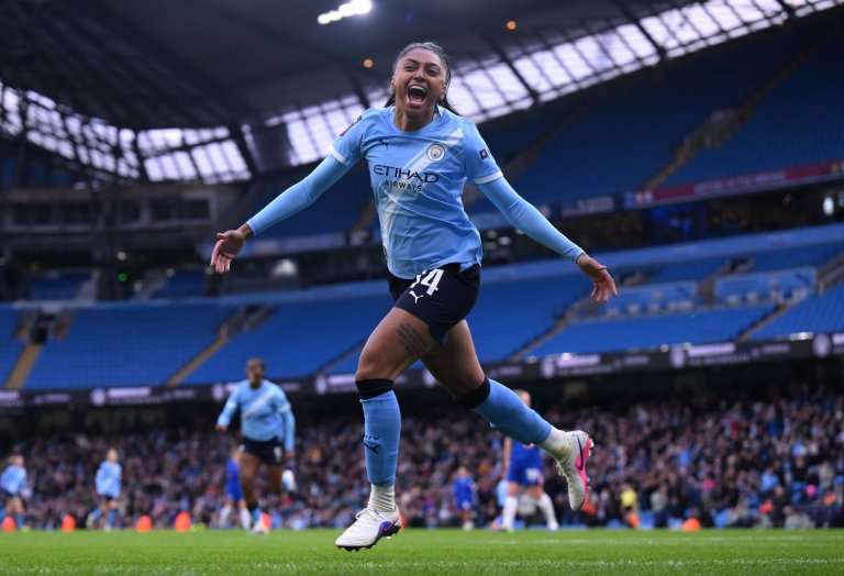 Chelsea set to relinquish Women's Super League title after heavy loss to Man City | iNFOnews.ca