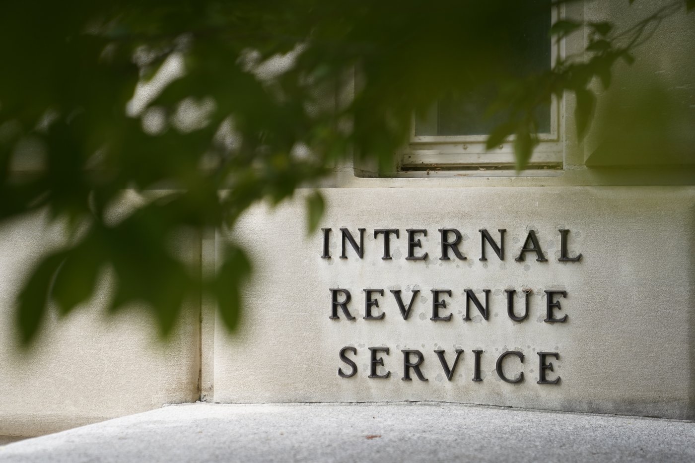 IRS workers involved in 2025 tax season can't take 'buyout' offer until May | iNFOnews.ca