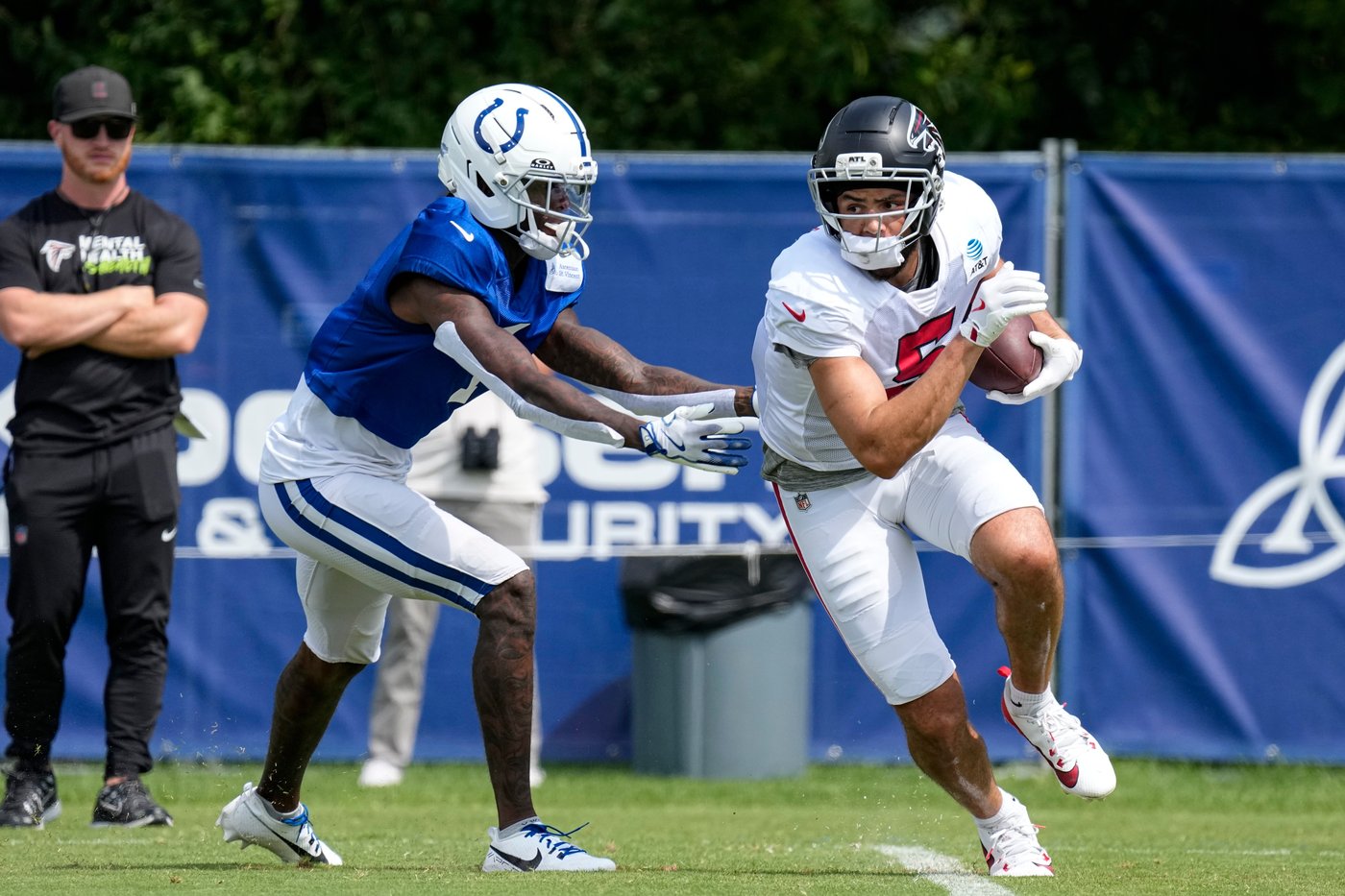 Colts hope the return of a productive offense will help end a 5-year playoff drought | iNFOnews.ca