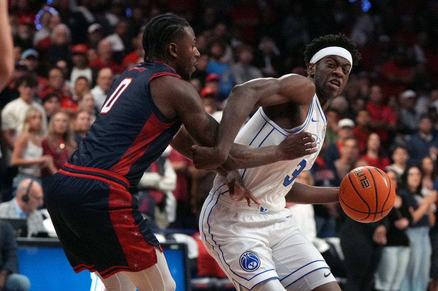 No. 4 Arizona bounces back from first 2 losses of the season, beats No. 23 BYU 75-68 | iNFOnews.ca No. 4 Arizona bounces back from first 2 losses of the season, beats No. 23 BYU 75-68 | iNFOnews.ca