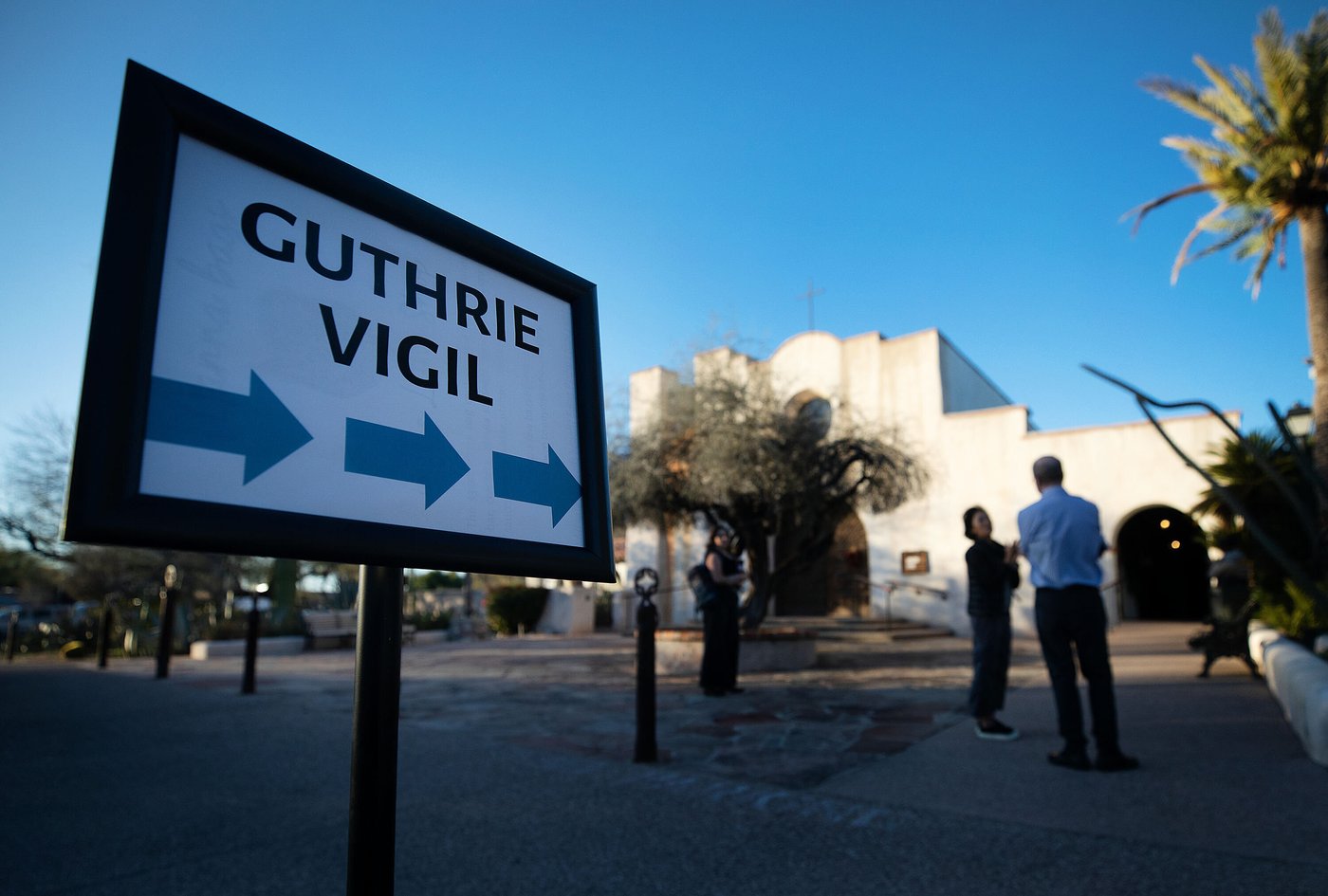 Savannah Guthrie posts message to her mother's kidnapper asking to provide proof she is alive | iNFOnews.ca