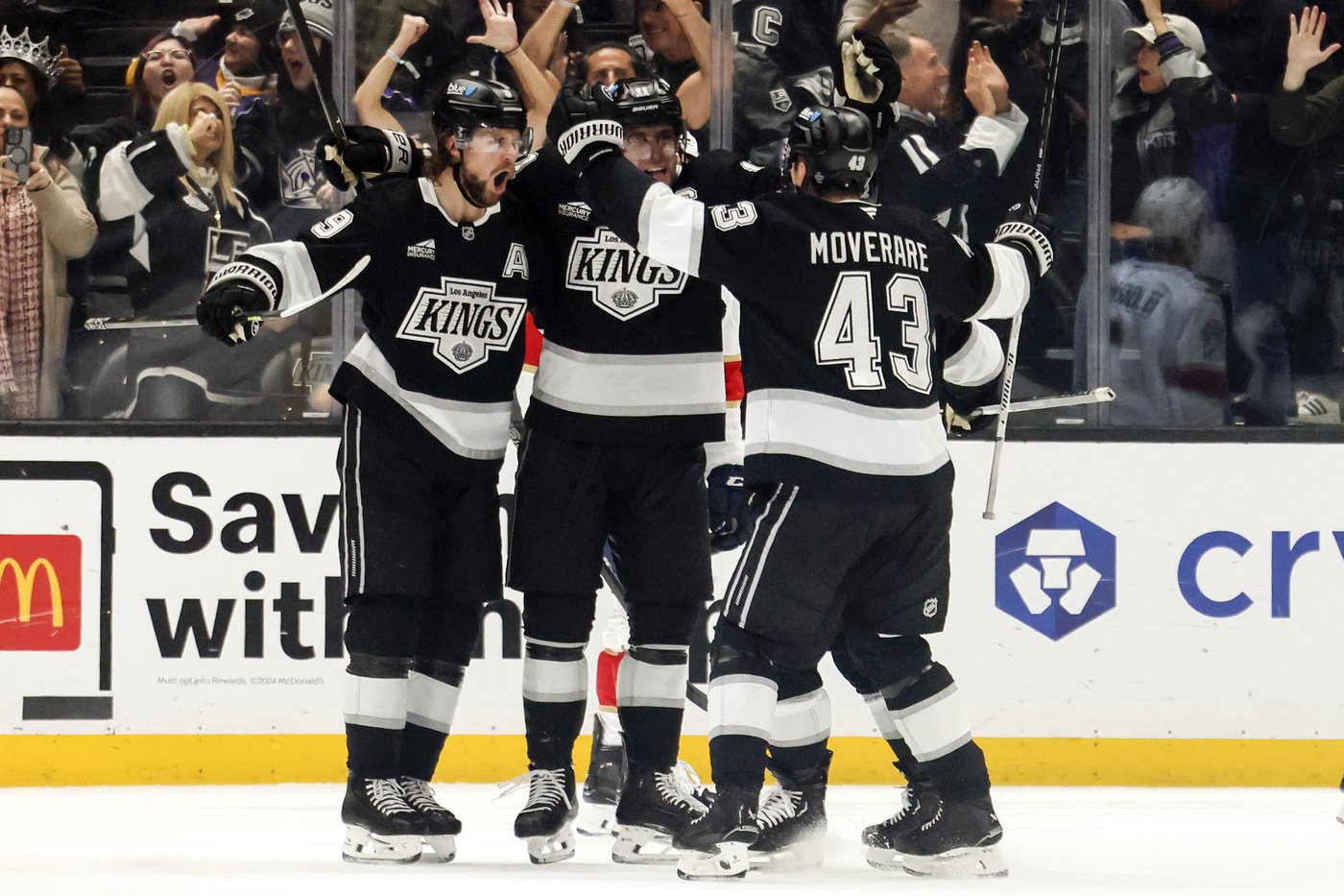 Helenius gets 1st career goal, Kempe scores for 4th straight as Kings rally to beat Panthers 2-1 | iNFOnews.ca Helenius gets 1st career goal, Kempe scores for 4th straight as Kings rally to beat Panthers 2-1 | iNFOnews.ca