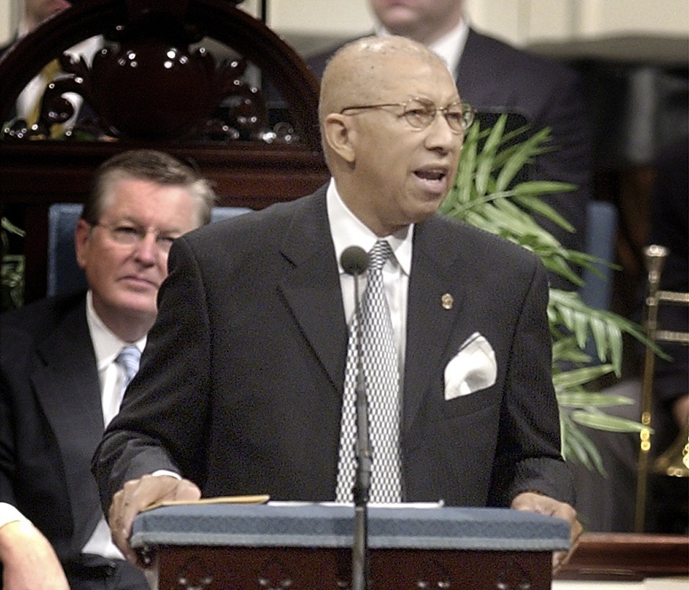 Kay Patterson, who rose from janitor at segregated South Carolina capitol to state senator, dies | iNFOnews.ca