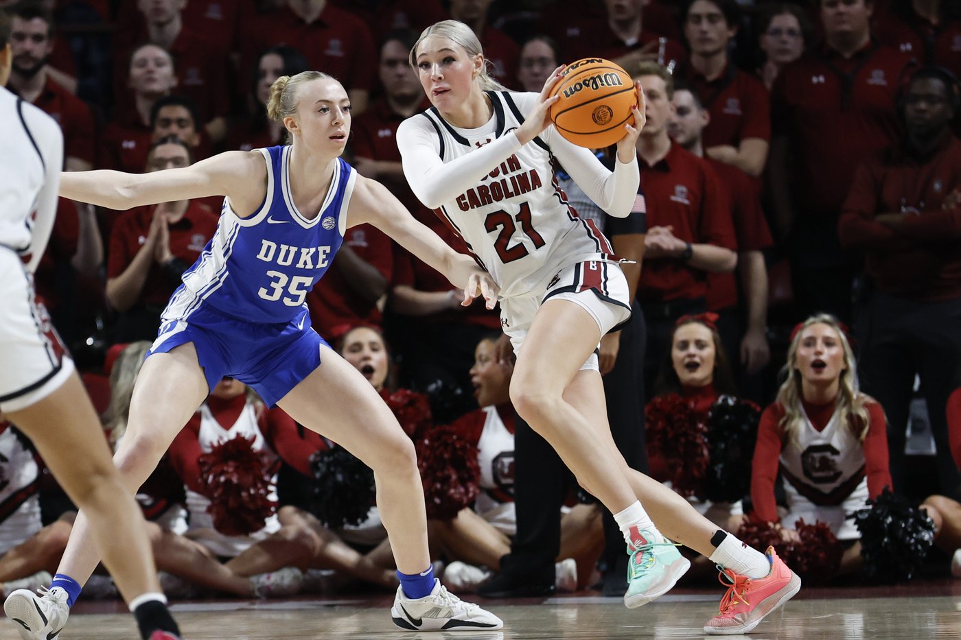 No. 3 South Carolina women hold off No. 8 Duke 81-70 for 62nd straight home win | iNFOnews.ca No. 3 South Carolina women hold off No. 8 Duke 81-70 for 62nd straight home win | iNFOnews.ca