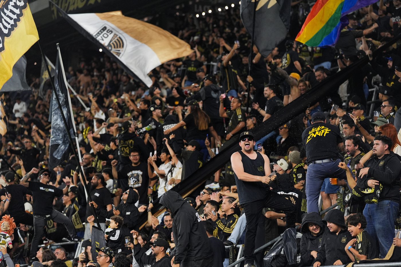 Tafari scores in stoppage time, LAFC beats Toluca 2-1 in 1st leg of CONCACAF Champions Cup semifinal | iNFOnews.ca Tafari scores in stoppage time, LAFC beats Toluca 2-1 in 1st leg of CONCACAF Champions Cup semifinal | iNFOnews.ca