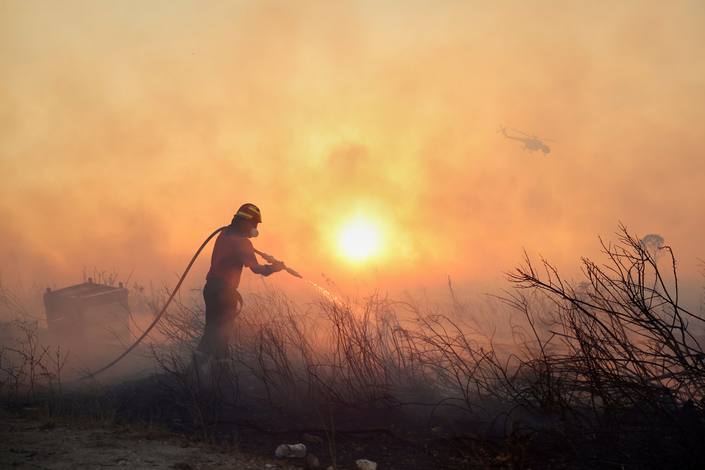 Wildfire burns through northern suburb of Greece's capital Athens and residents are told to evacuate | iNFOnews.ca