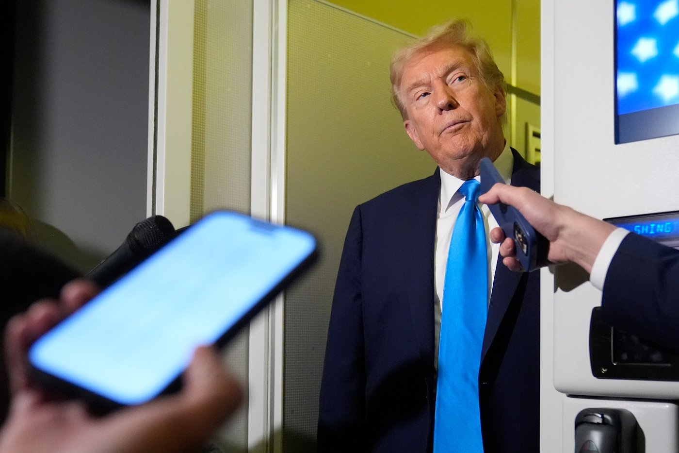 Trump travels to Asia and a meeting with China's Xi as the US government shutdown drags on | iNFOnews.ca Trump travels to Asia and a meeting with China's Xi as the US government shutdown drags on | iNFOnews.ca