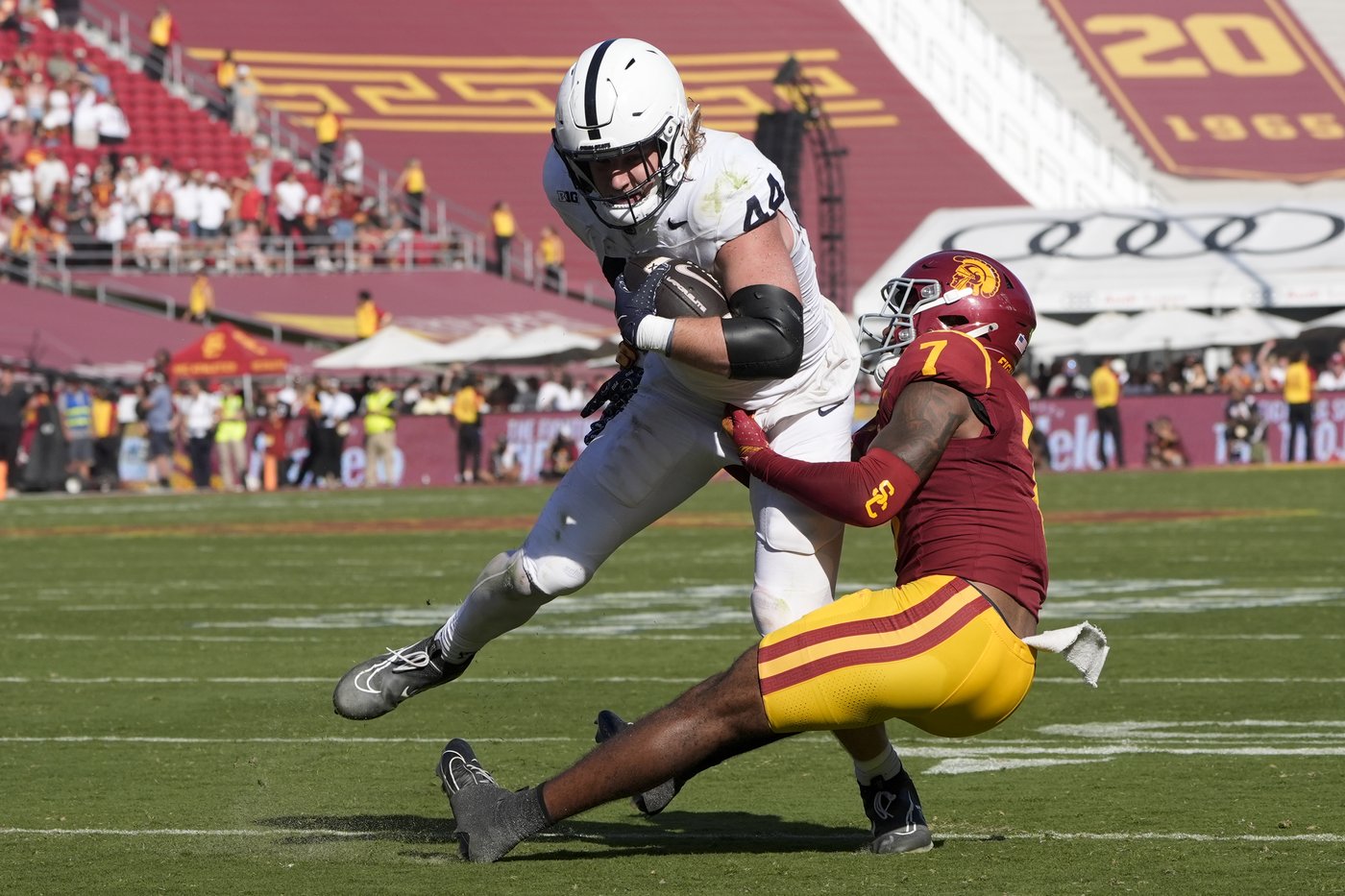 AP Player of the Week: Penn State's Tyler Warren set TE receiving record with 17 catches against USC | iNFOnews.ca