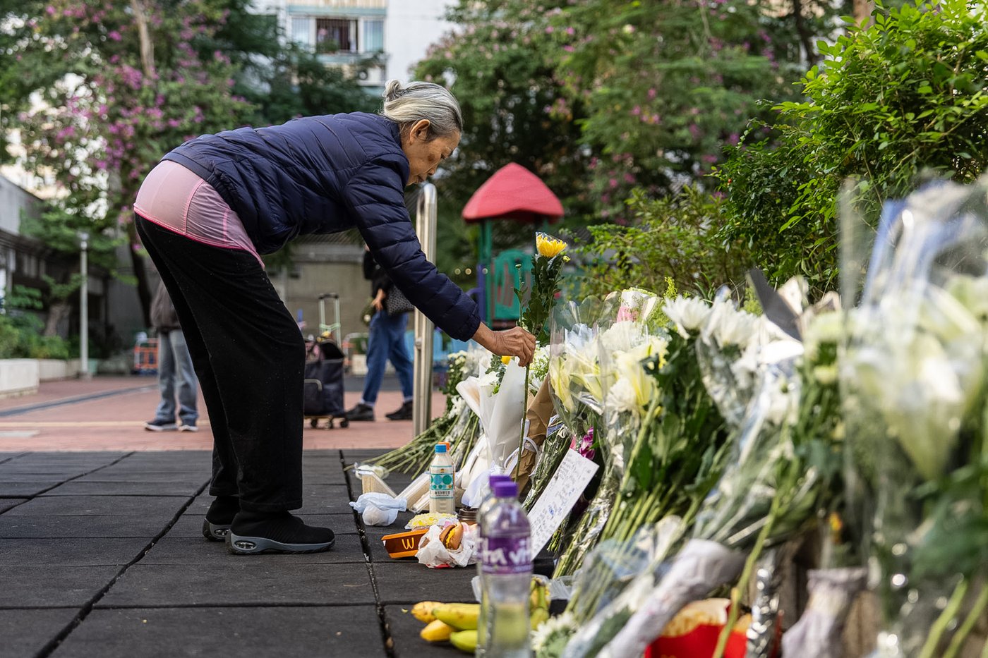 Grateful to be alive, residents who escaped the Hong Kong apartment blaze wonder what comes next | iNFOnews.ca Grateful to be alive, residents who escaped the Hong Kong apartment blaze wonder what comes next | iNFOnews.ca