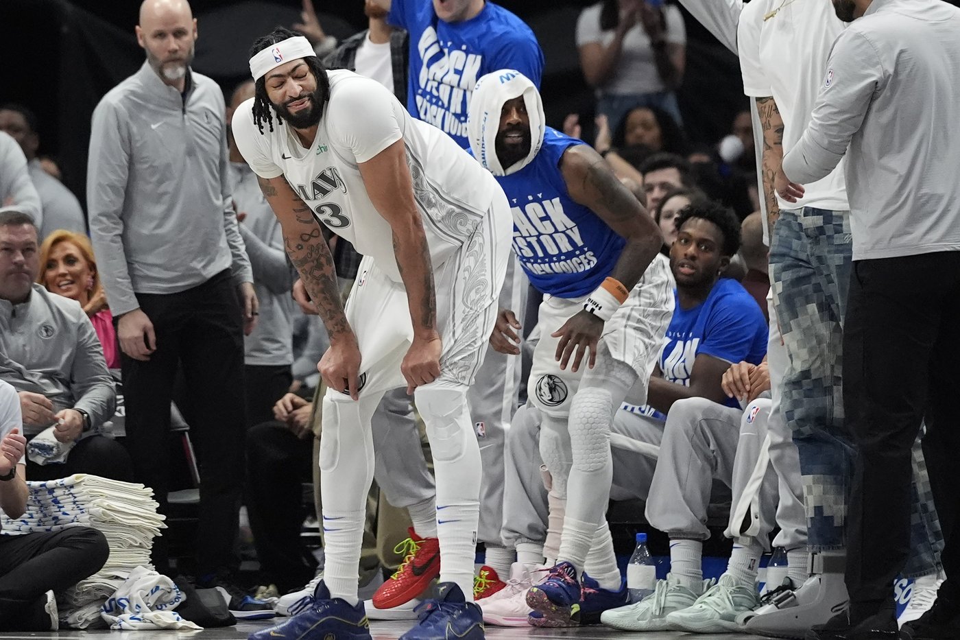 Anthony Davis is out at least through All-Star break after injuring groin in Mavs debut | iNFOnews.ca Anthony Davis is out at least through All-Star break after injuring groin in Mavs debut | iNFOnews.ca