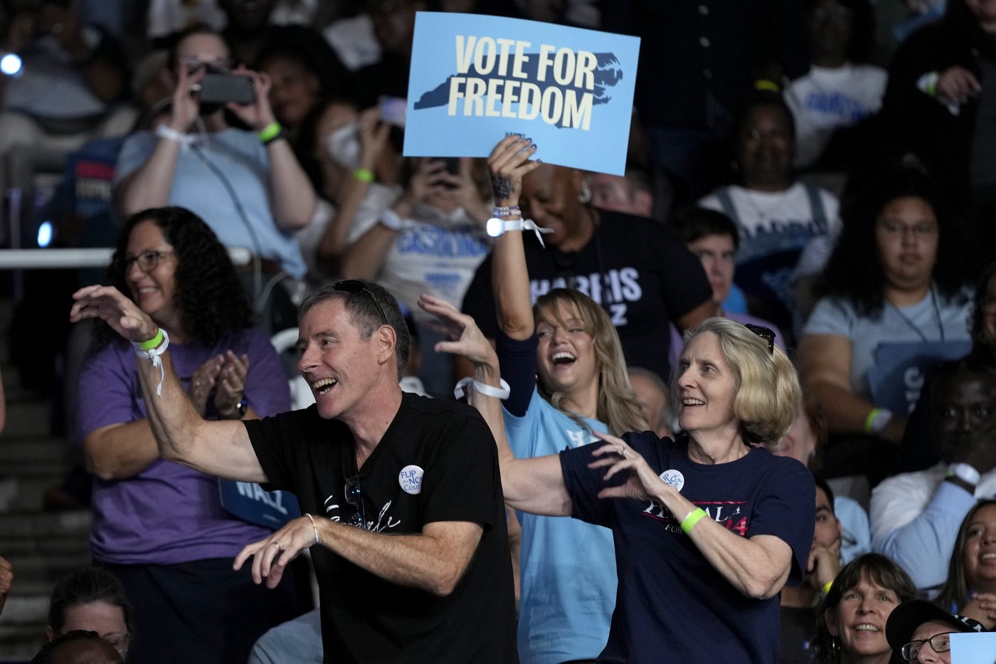 PHOTO COLLECTION: Election 2024 Campaign for President, October 14 | iNFOnews.ca
