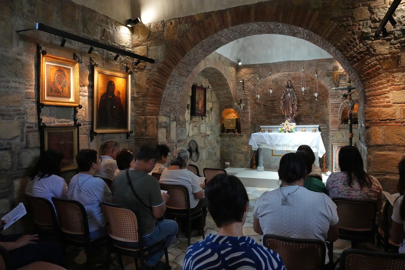 Replica of the Virgin Mary’s House draws Catholic devotees in the Philippines | iNFOnews.ca