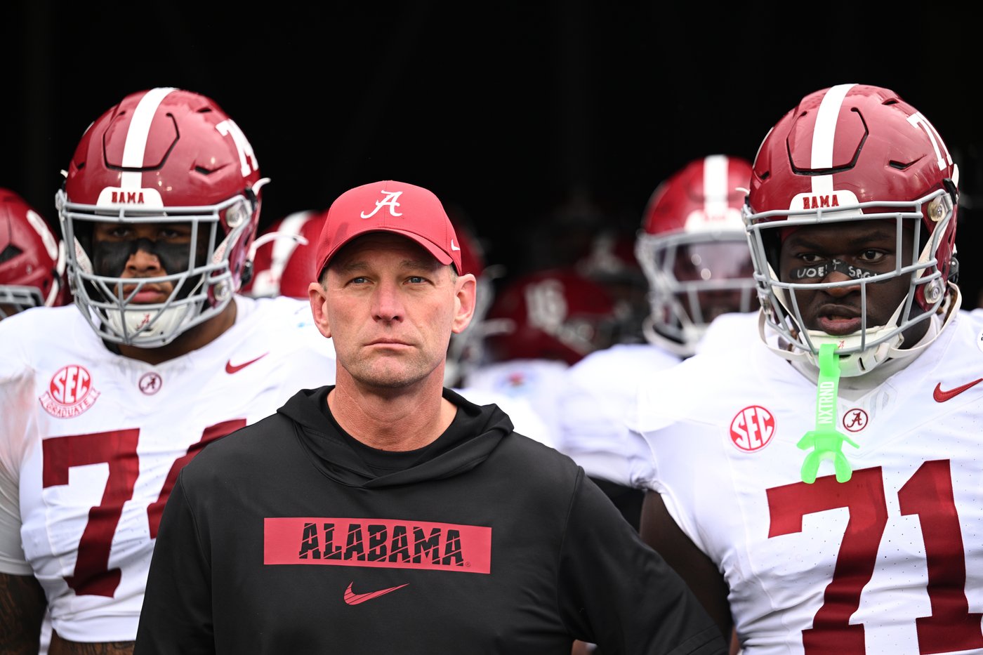 No. 13 Alabama looks to return to the CFP with a new starting QB, Mack or Russell | iNFOnews.ca