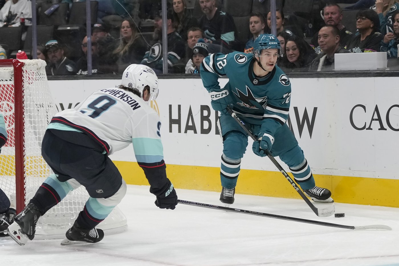 Klim Kostin's Gordie Howe hat trick helps Sharks beat Kraken 8-5 | iNFOnews.ca