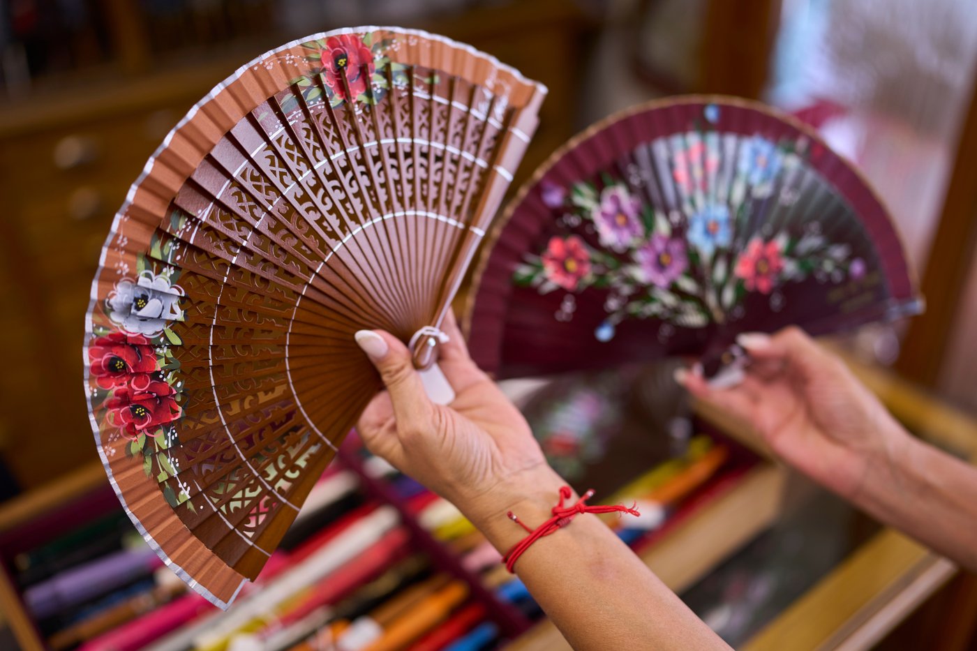 As Spain swelters, a centuries-old accessory is having a moment | iNFOnews.ca