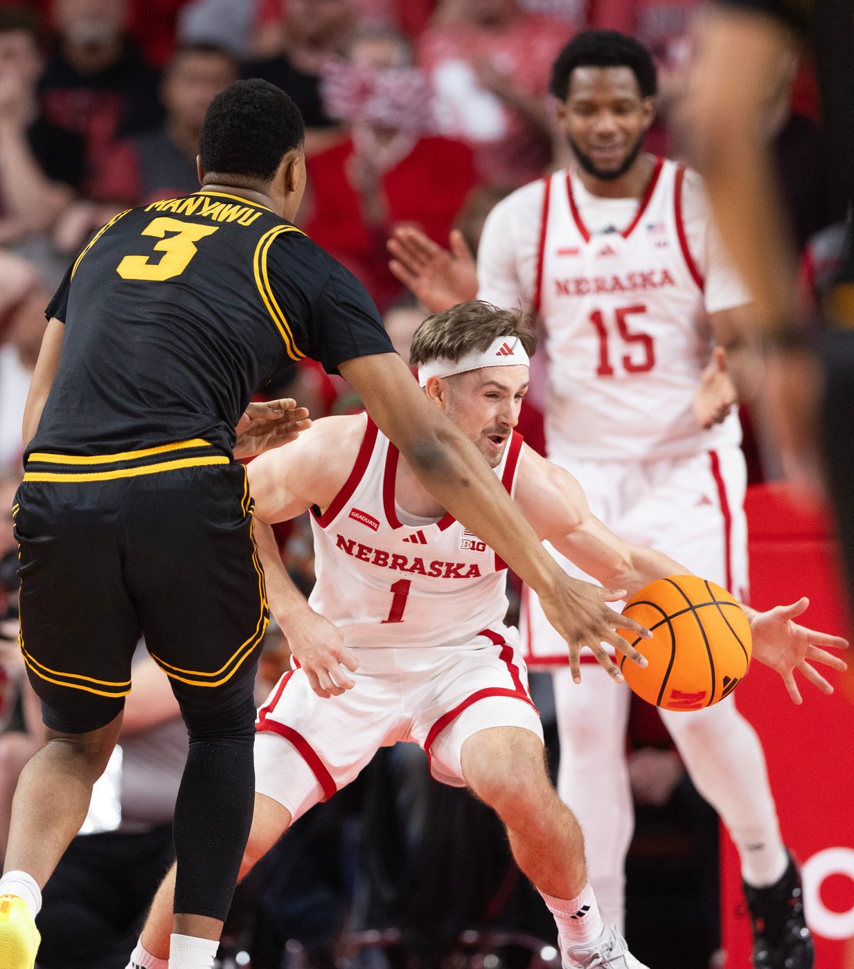 Cale Jacobsen scores 15 and No. 9 Nebraska beats Iowa 84-75 in overtime after blowing late lead | iNFOnews.ca Cale Jacobsen scores 15 and No. 9 Nebraska beats Iowa 84-75 in overtime after blowing late lead | iNFOnews.ca