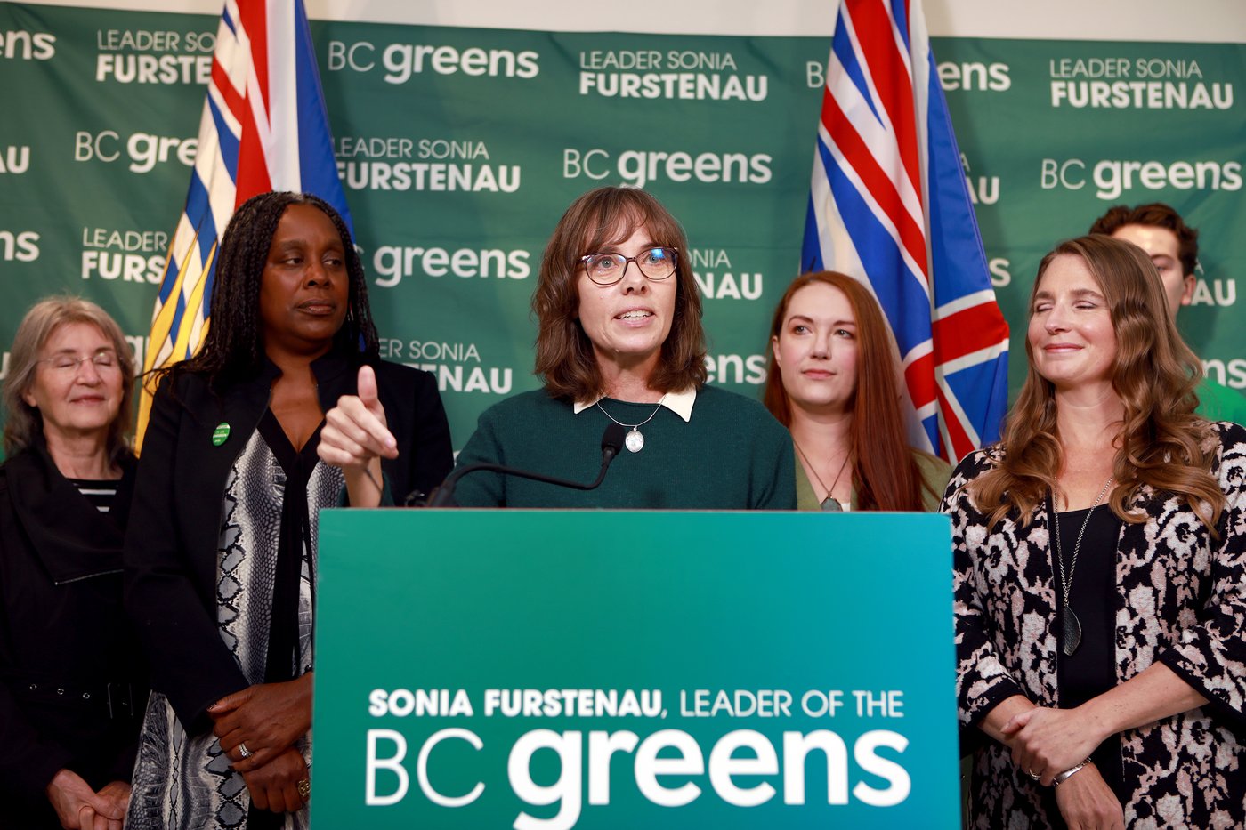 B.C. leaders officially start election campaign talking health, addiction, economy | iNFOnews.ca